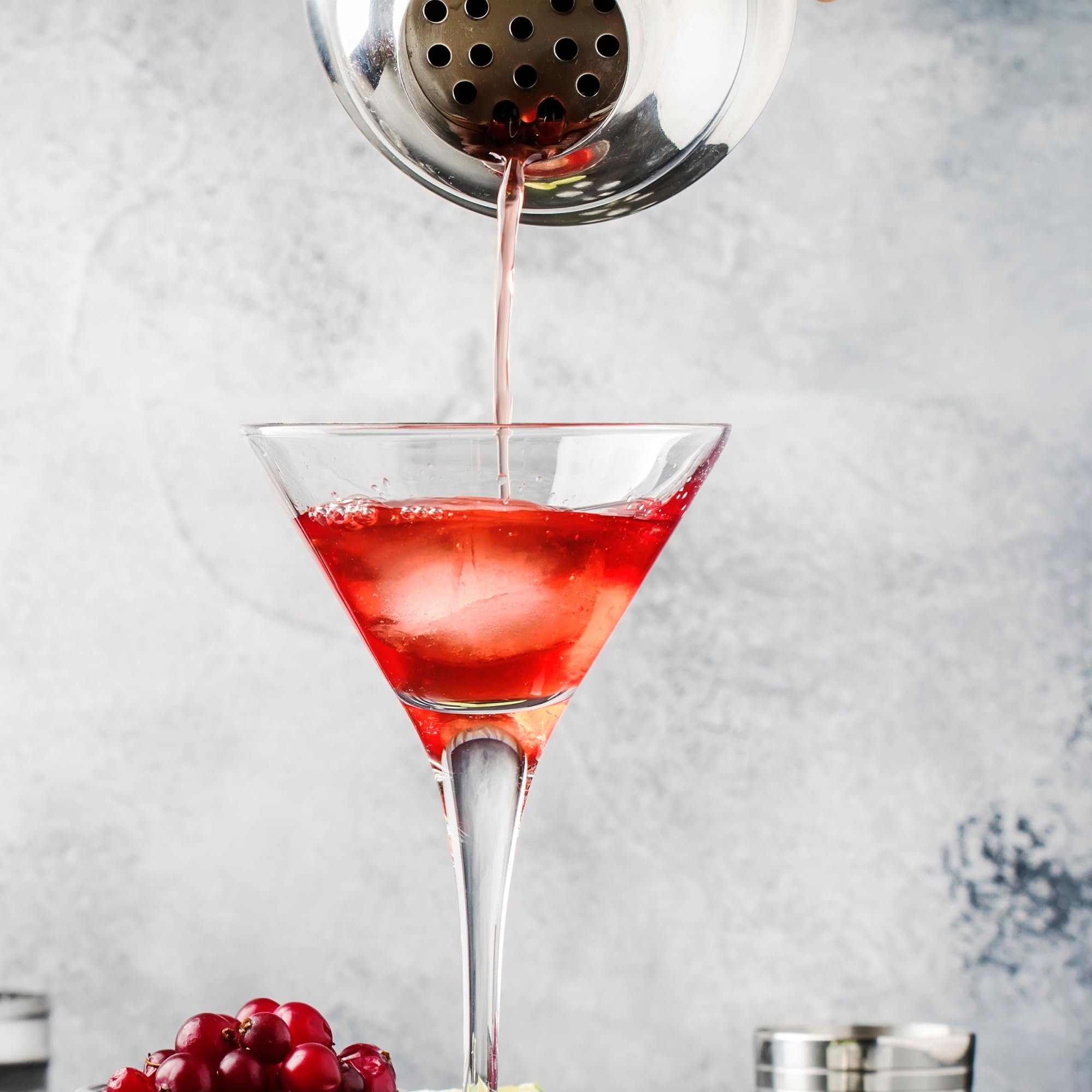 HIC Bar Cocktail Shaker, 18/8 Stainless Steel, Mirror Finish, 3-Piece Set, Holds 18-Ounces - Image 3