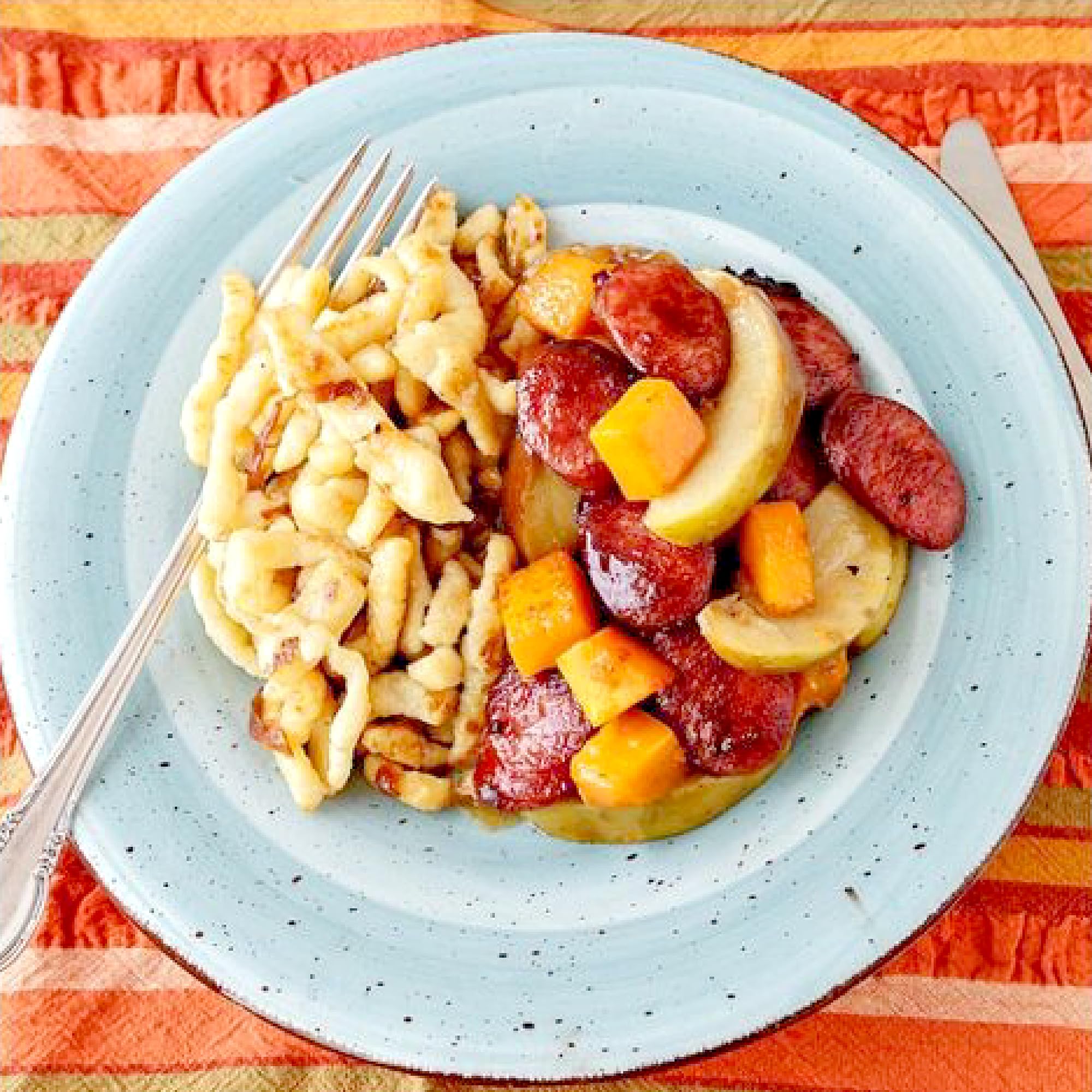 HIC Kitchen Spaetzle Noodle Dumpling Maker Lid with Scraper, Fits up to 10.5-Inch Pots - Image 6